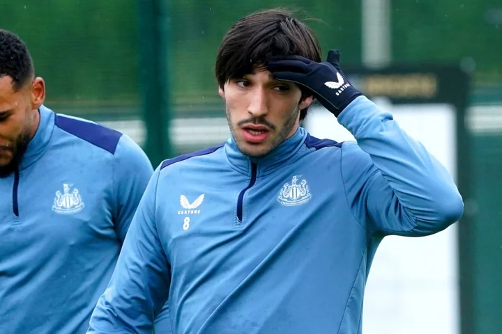 Sandro Tonali trains with Newcastle team amid betting investigation in Italy