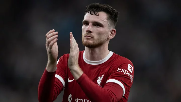 Jurgen Klopp reveals worrying extent of Andrew Robertson's shoulder injury