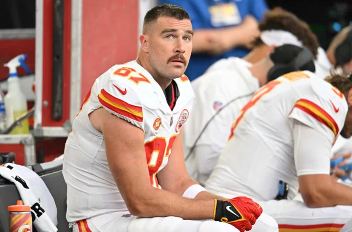 Swifties join the fight against turf thanks to Travis Kelce injury