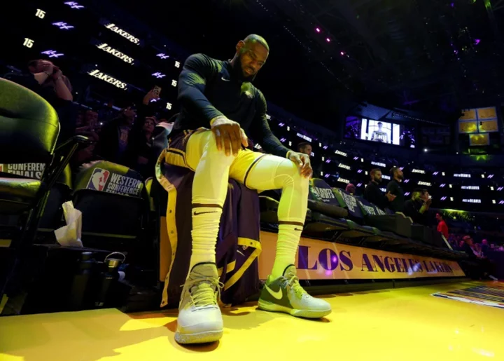 Will 'King James' give up NBA throne?