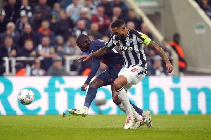 Eddie Howe praises Jamaal Lascelles for stepping up as Newcastle stun PSG