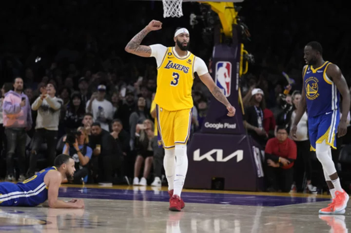 Lakers can oust Warriors, Heat can finish Knicks in Game 5s