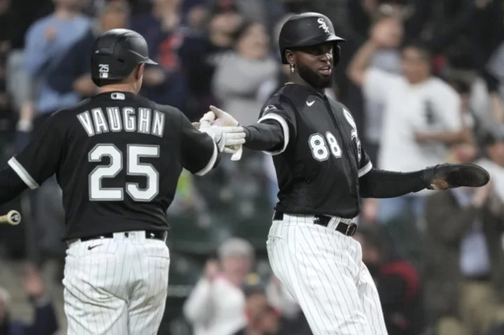 Robert homers for 4th straight game, White Sox beat Guardians 8-3