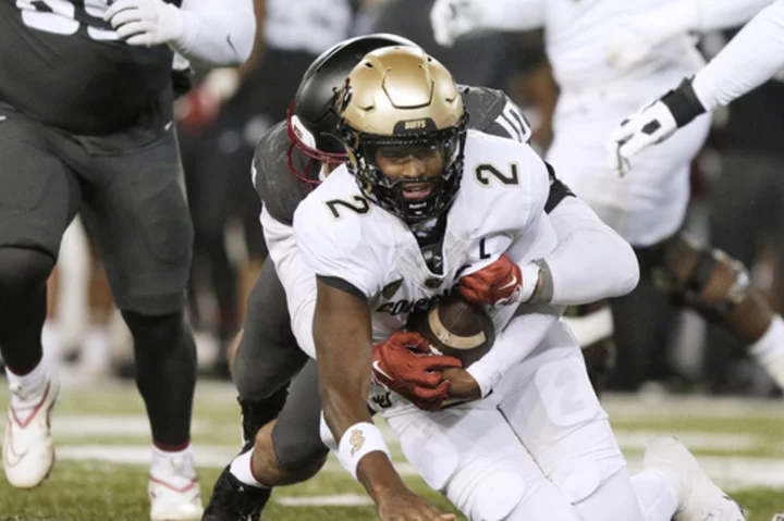 Colorado QB Shedeur Sanders missed season finale at Utah with fracture in back, according to video