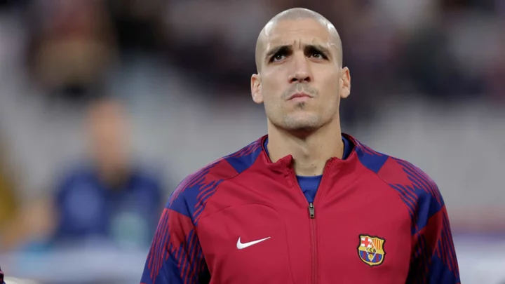 Girona director keen to re-sign Oriol Romeu from Barcelona