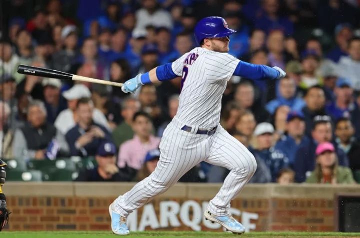 Watch Wrigley Field go crazy as Ian Happ reignites playoff push