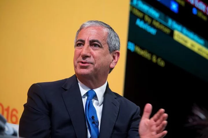 Ken Moelis Scraps CEO Handoff Plan to Seize Once-a-Decade Moment