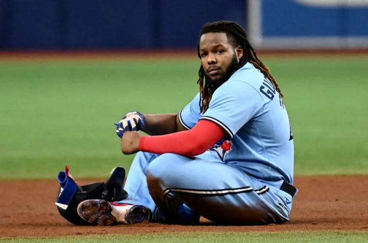 It's time to panic: Blue Jays call emergency meeting