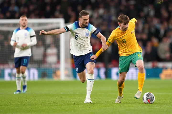 Harvey Elliott believes Jordan Henderson deserves better from England fans