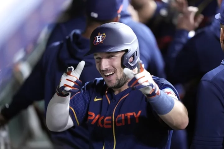 Bregman's homer lifts Astros over Cubs 6-4; Bellinger hurt