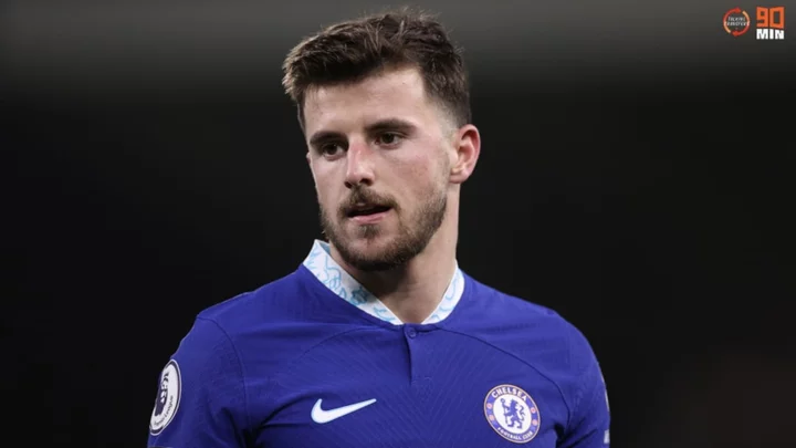 Chelsea reject third Man Utd bid for Mason Mount