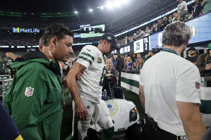 Jets' loss of Aaron Rodgers is reminiscent of other QB injuries for Super Bowl contenders