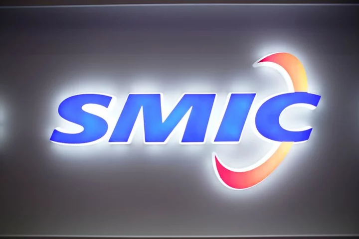 China's SMIC sees lower Q4 gross margin, lifts annual capex forecast