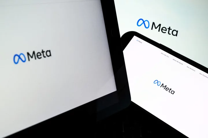 Meta Opens AI Chatbot Tech for Commercial Use via Microsoft