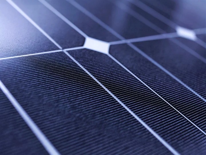 Scientists invent double-sided solar panel that generates vastly more electricity