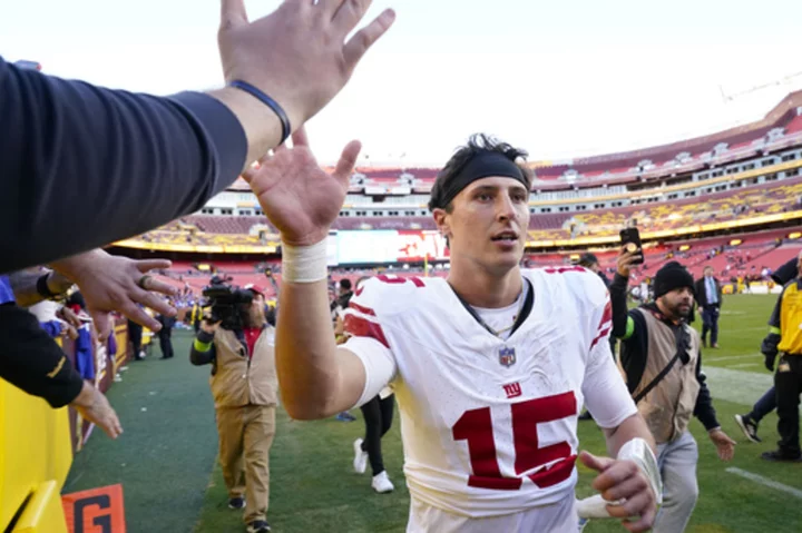 Giants QB Tommy DeVito throws 3 TD passes in his first NFL win